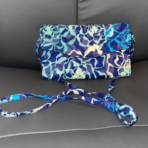 NWOT - Vera Bradley Wallet Crossbody TriFold